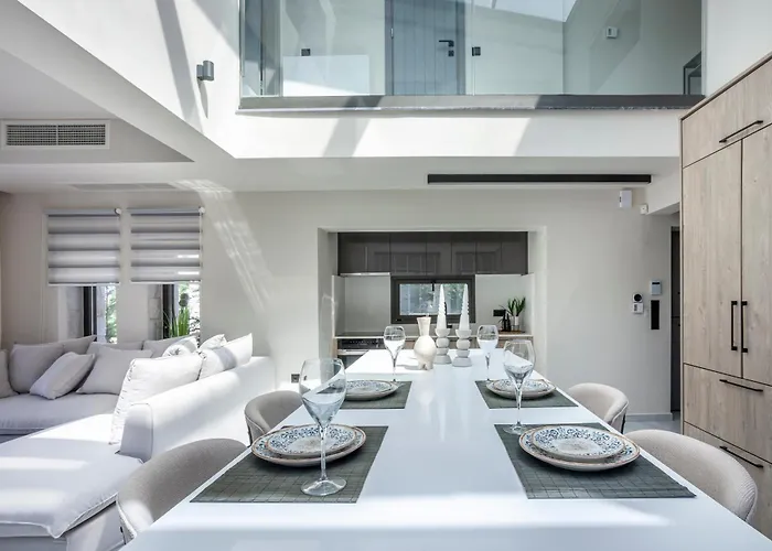 Eternity Blue Exclusive Chaniotis