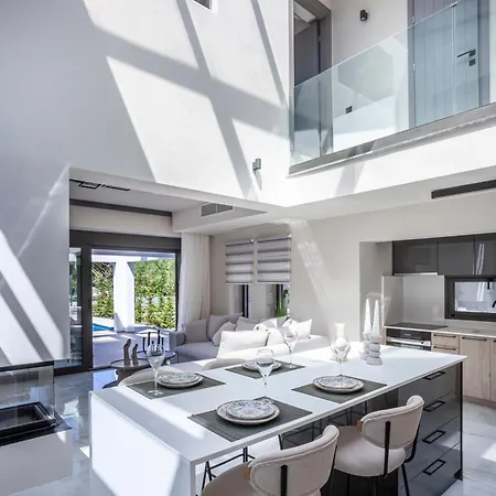 Eternity Blue Exclusive Apartment *